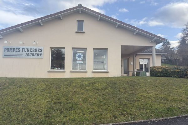 EXTERIEUR2 Photo de l'agence Pompes Funèbres Joubert - Cunlhat