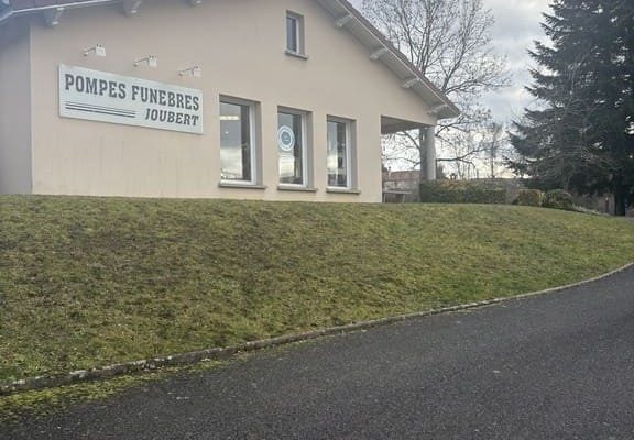 EXTERIEUR201 Photo de l'agence Pompes Funèbres Joubert - Cunlhat